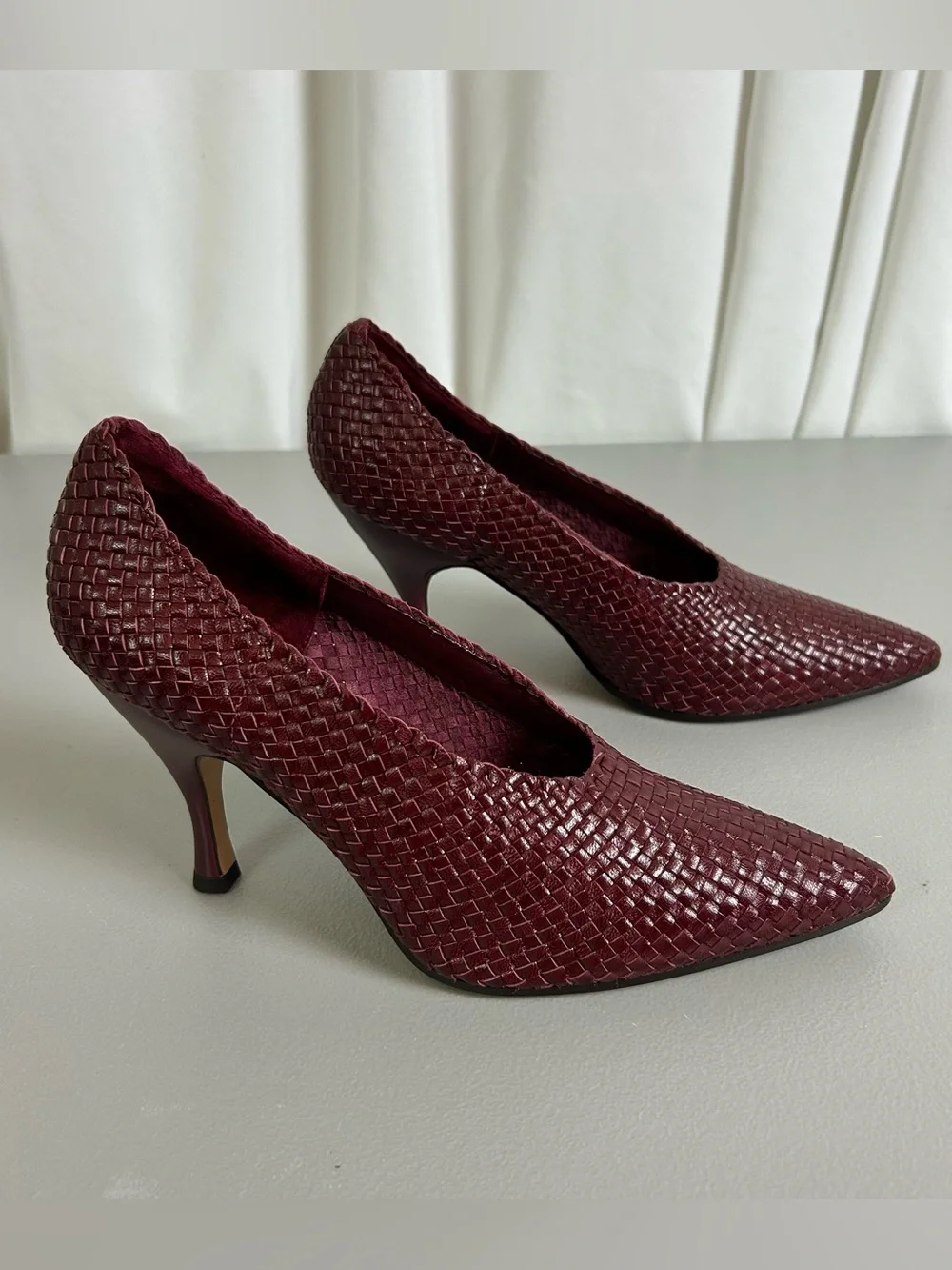 Tory Burch Women's Burgundy Woven Pointed-Toe Heels size 9M